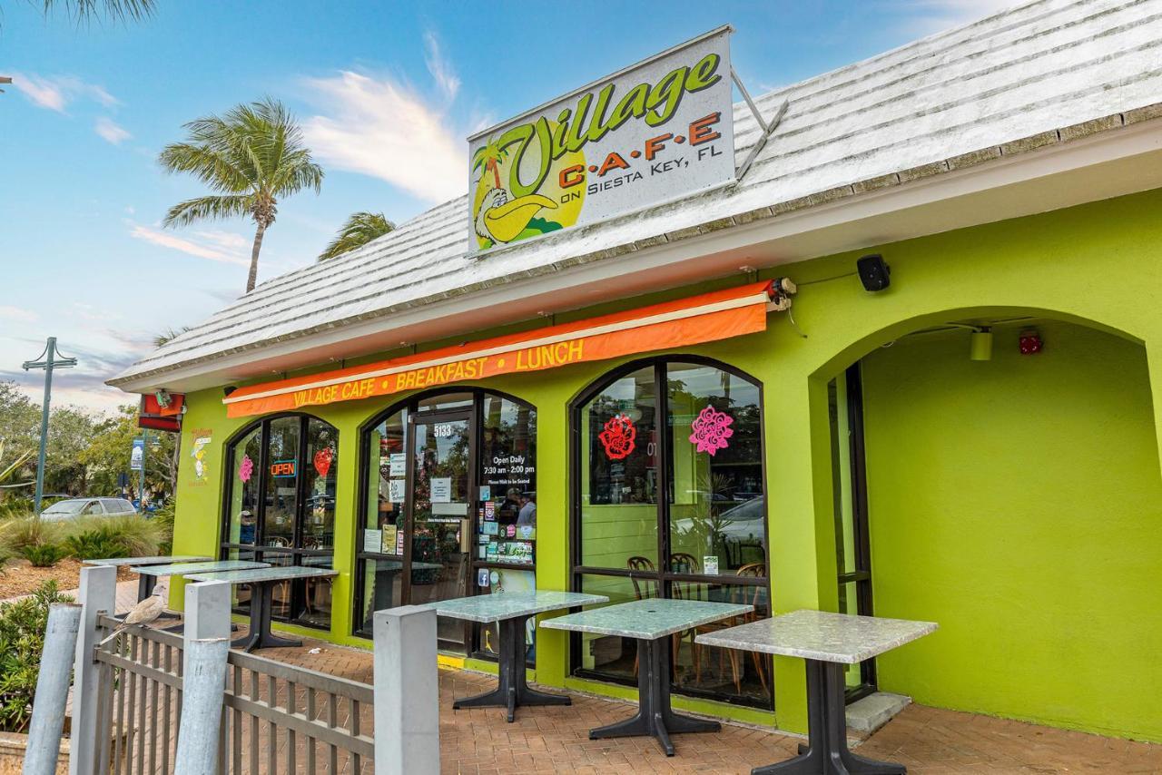 Heat Of Siesta Village Walk To Beach W Heated Pool Siesta Key Exterior photo